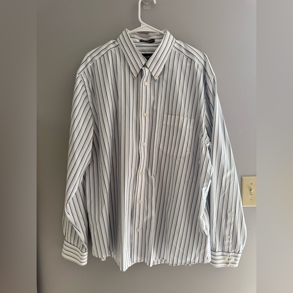 Eddie Bauer Mens Wrinkle Resistant Button Up Shirt SZ XL Multi Striped Cotton